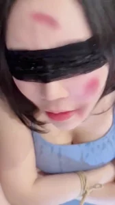 圣水强制深喉玩弄母狗